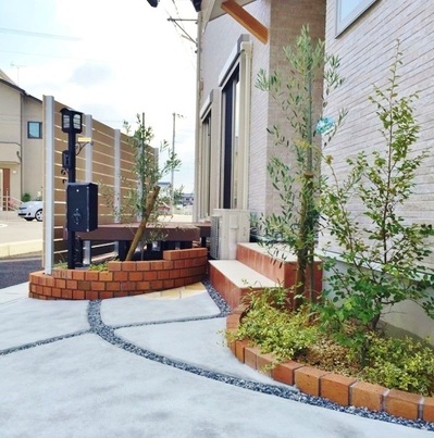 玄関まわり いい庭. jp.jpg